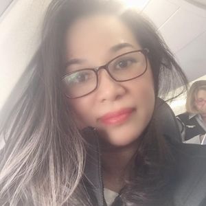 Meet your Posher, Ut tien